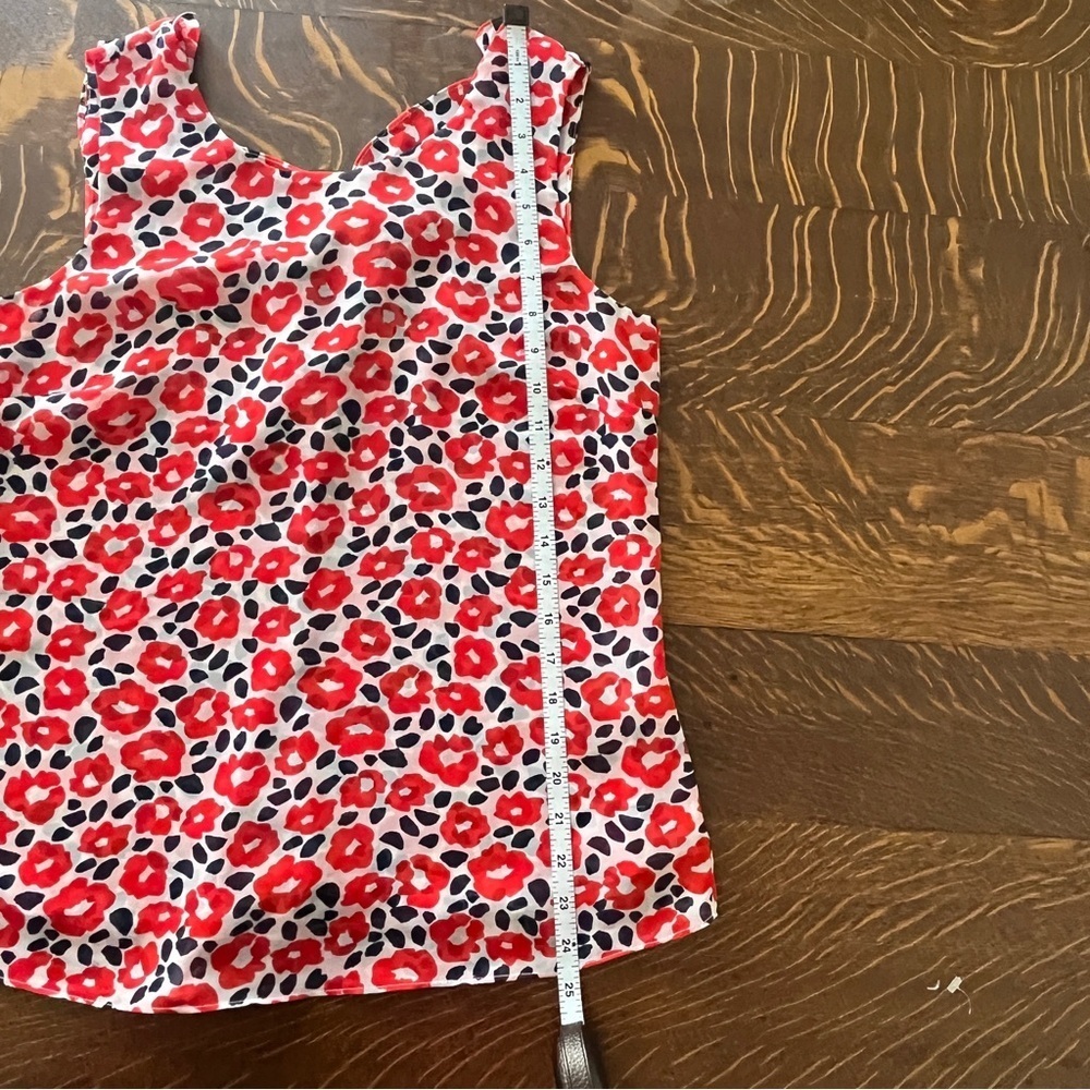 CAbi Red and White Floral Sleeveless Blouse - Picture 8 of 9